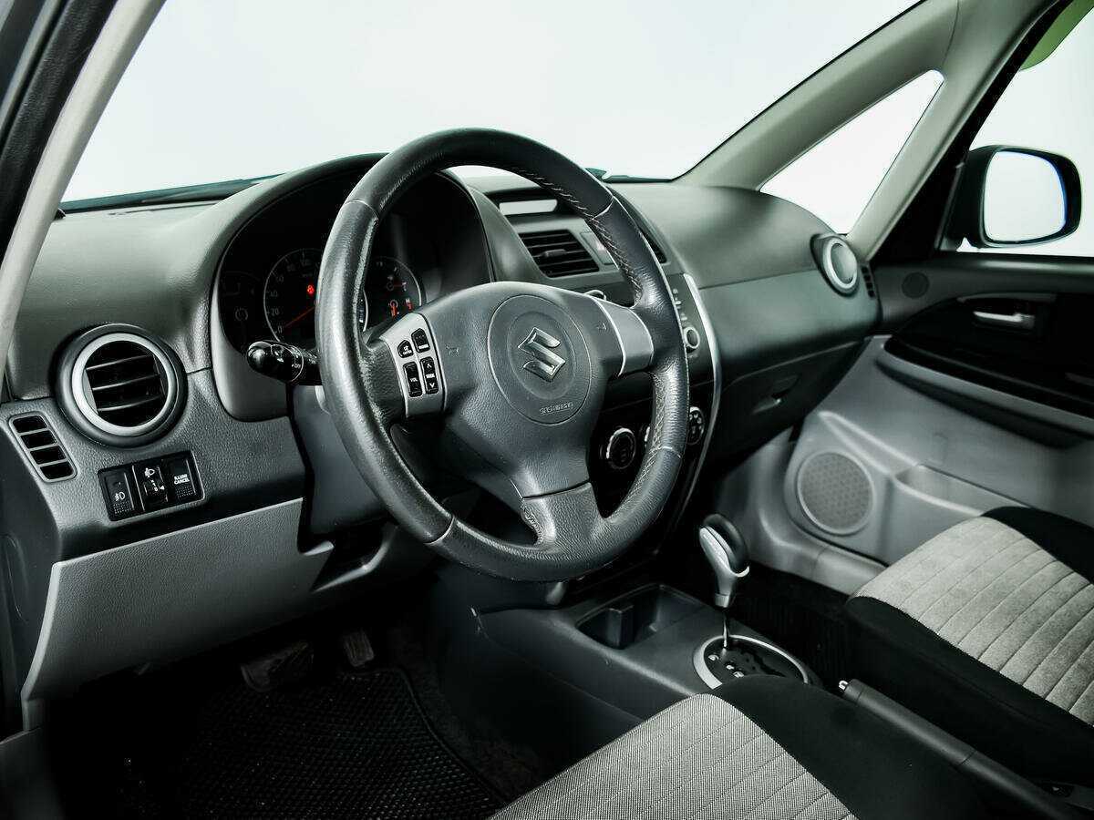 Купить Suzuki SX4 с пробегом. Фото: #12