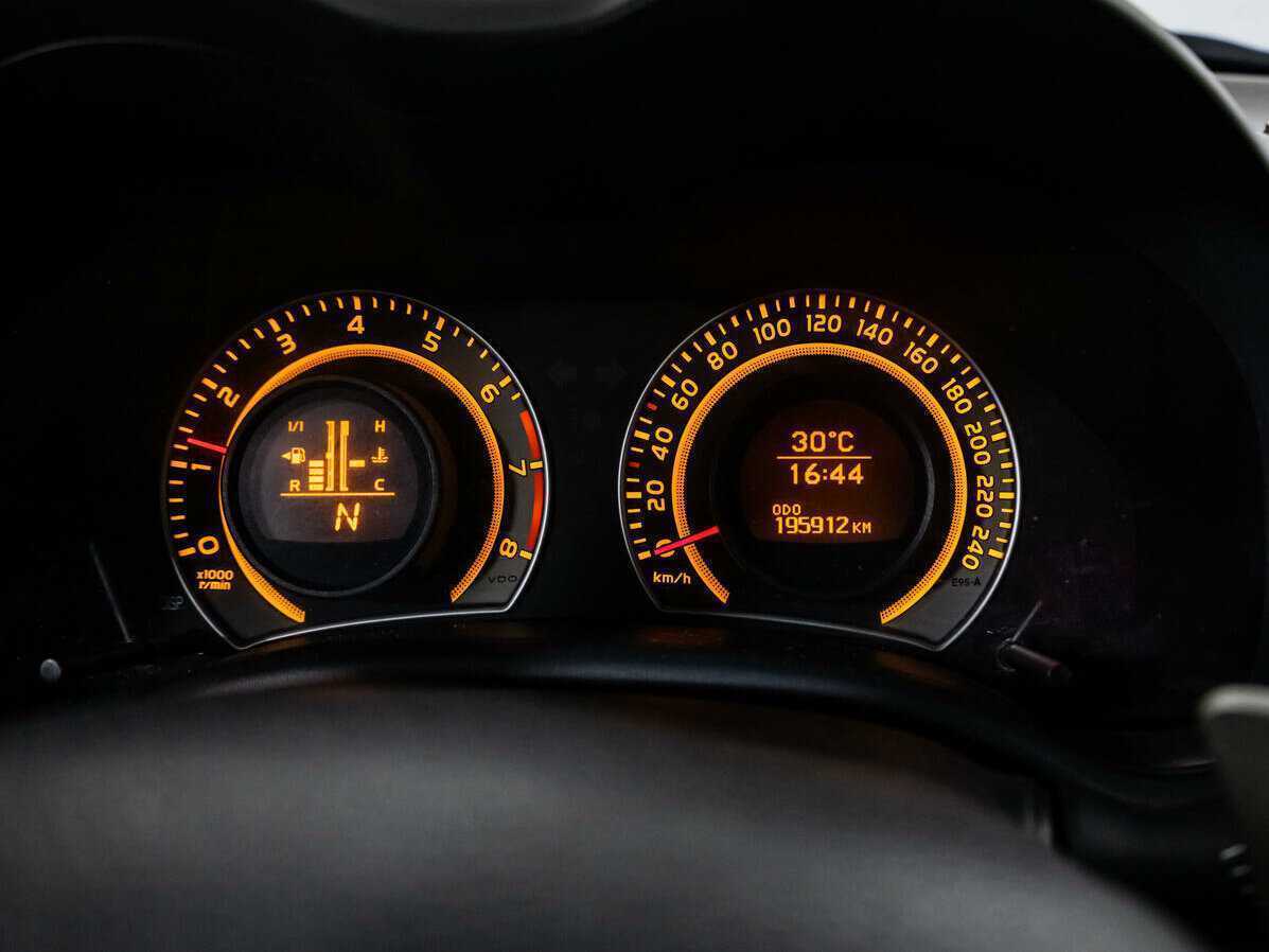 Купить Toyota Corolla с пробегом. Фото: #11