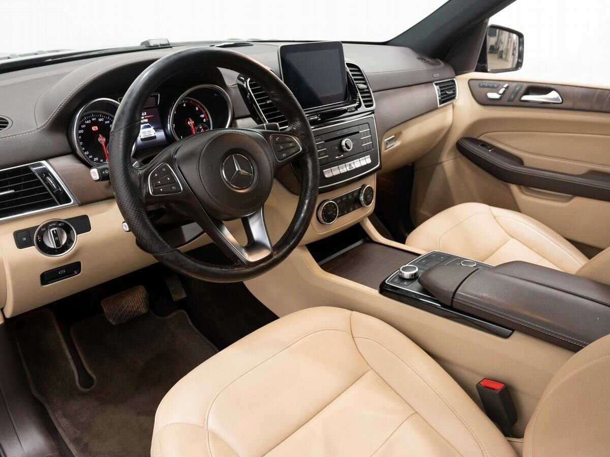 Купить Mercedes-Benz GLS с пробегом. Фото: #7