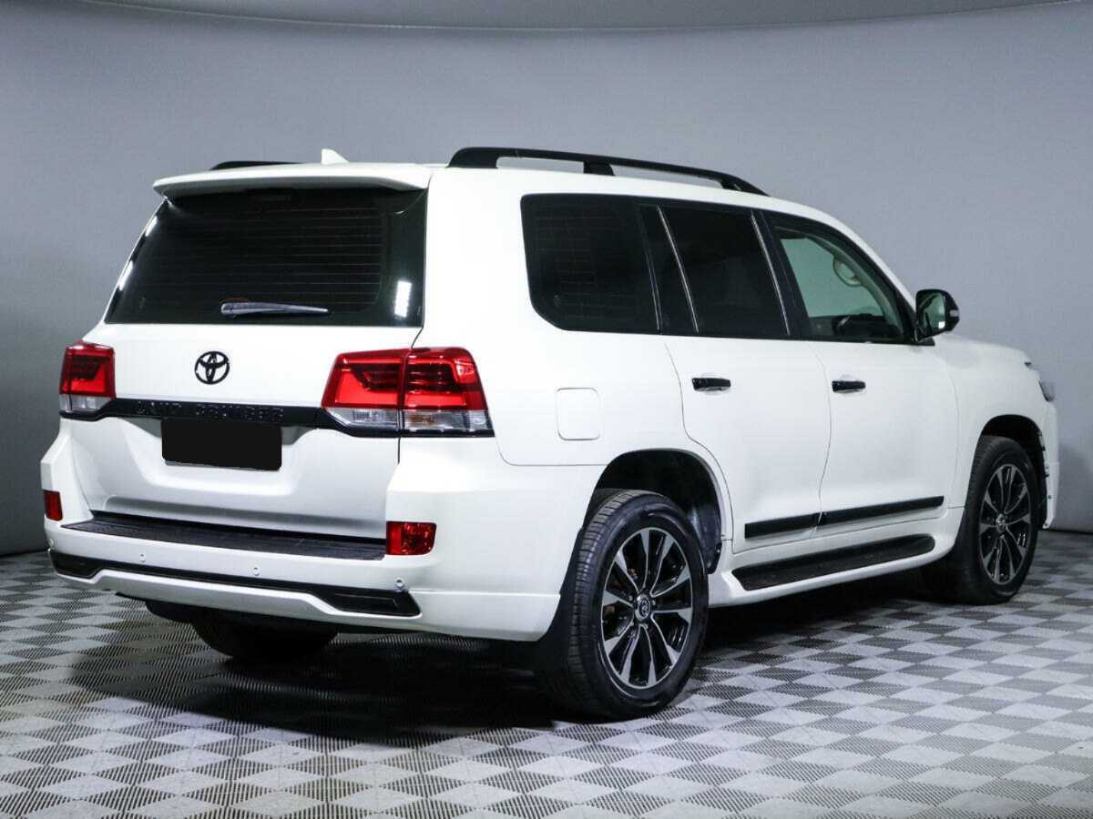 Купить Toyota Land Cruiser с пробегом. Фото: #4