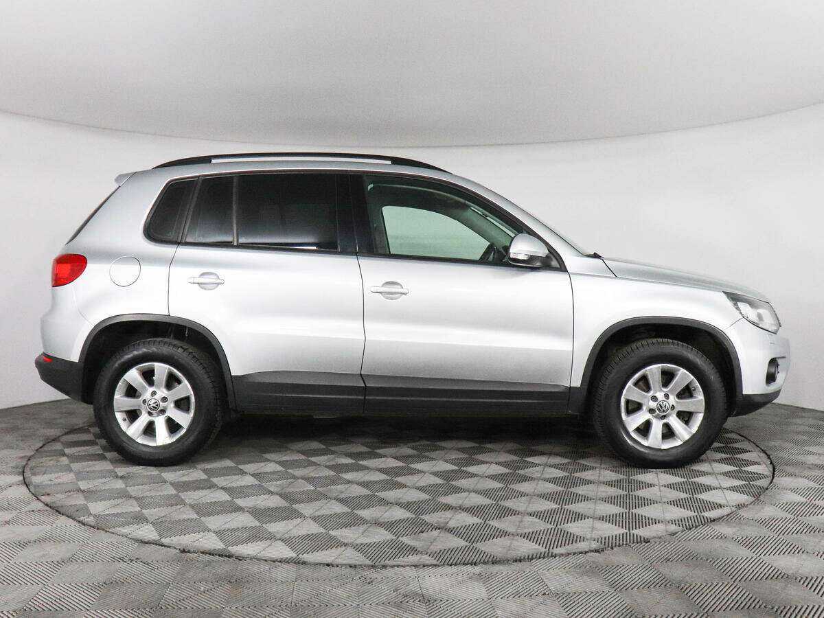 Купить Volkswagen Tiguan с пробегом. Фото: #3