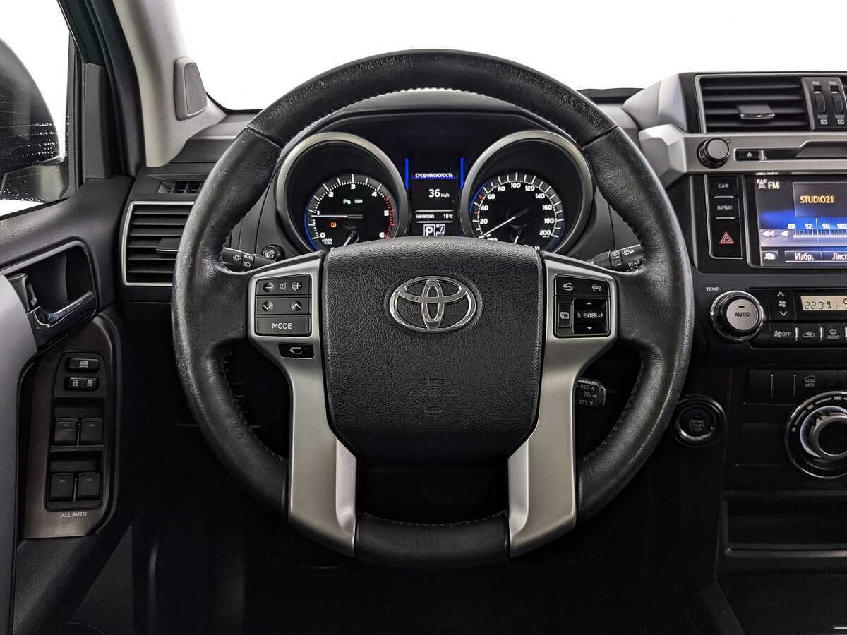 Купить Toyota Land Cruiser Prado с пробегом. Фото: #17