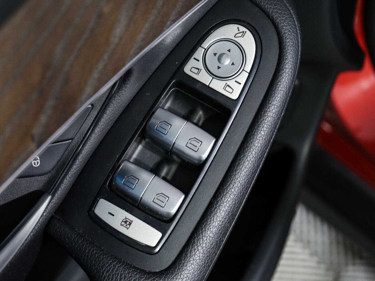 Купить Mercedes-Benz GLC с пробегом. Фото: #14