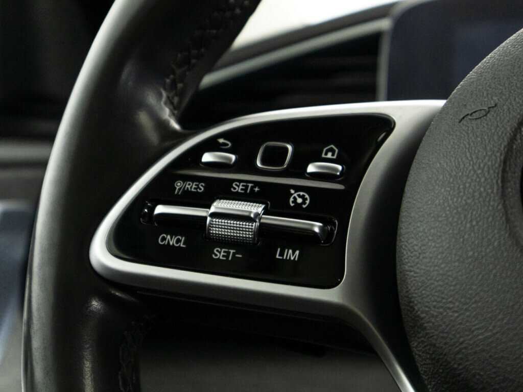 Купить Mercedes-Benz GLE с пробегом. Фото: #18