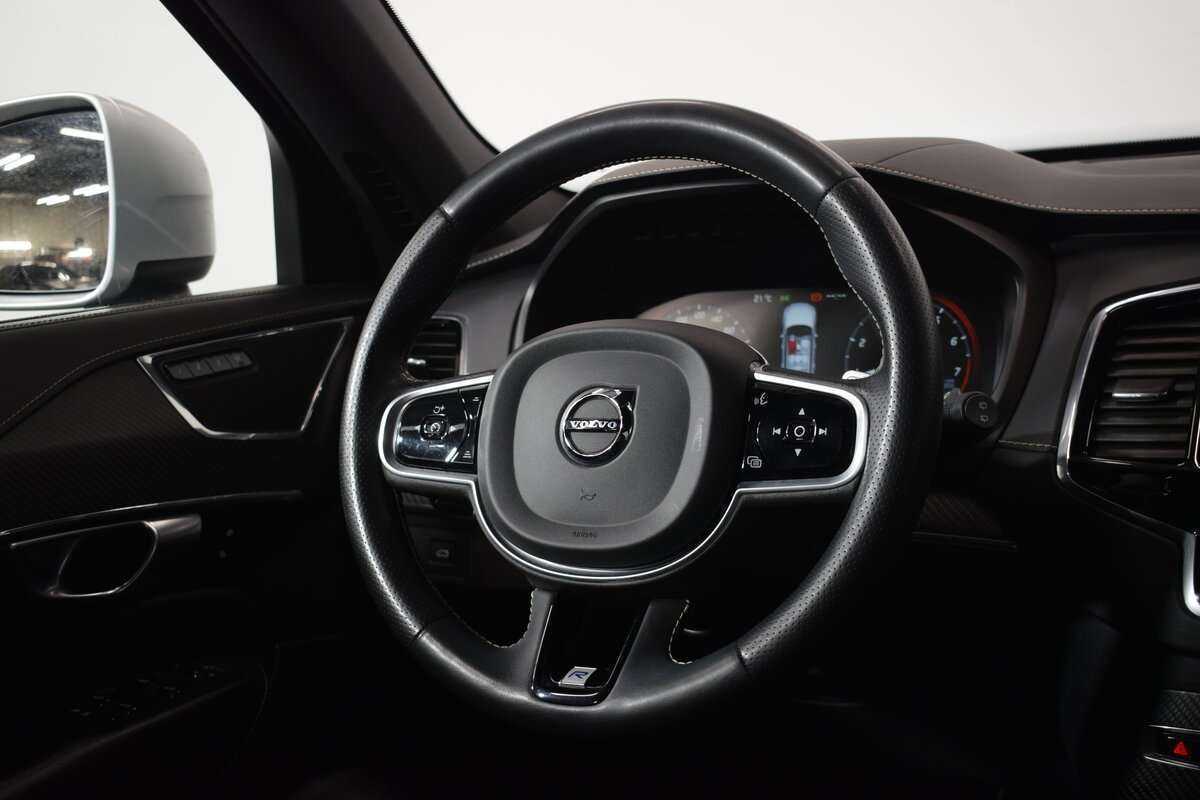 Купить Volvo XC90 с пробегом. Фото: #10