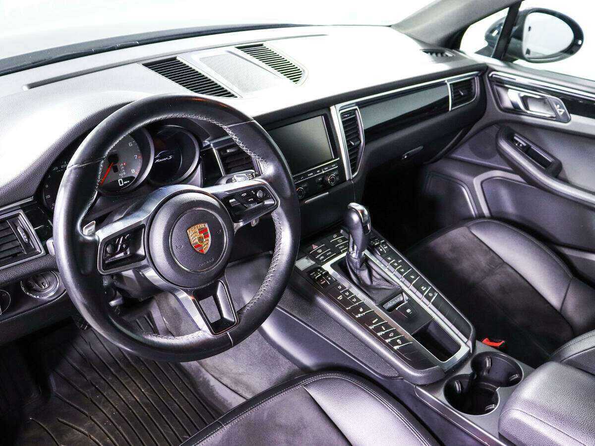 Купить Porsche Macan с пробегом. Фото: #11