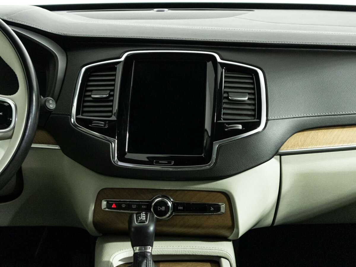 Купить Volvo XC90 с пробегом. Фото: #13