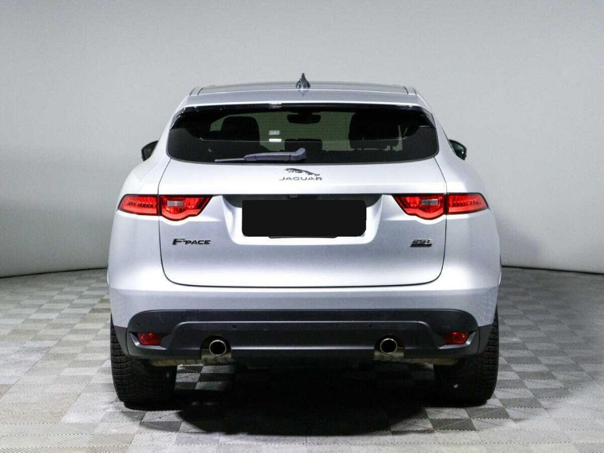 Купить Jaguar F-Pace с пробегом. Фото: #4