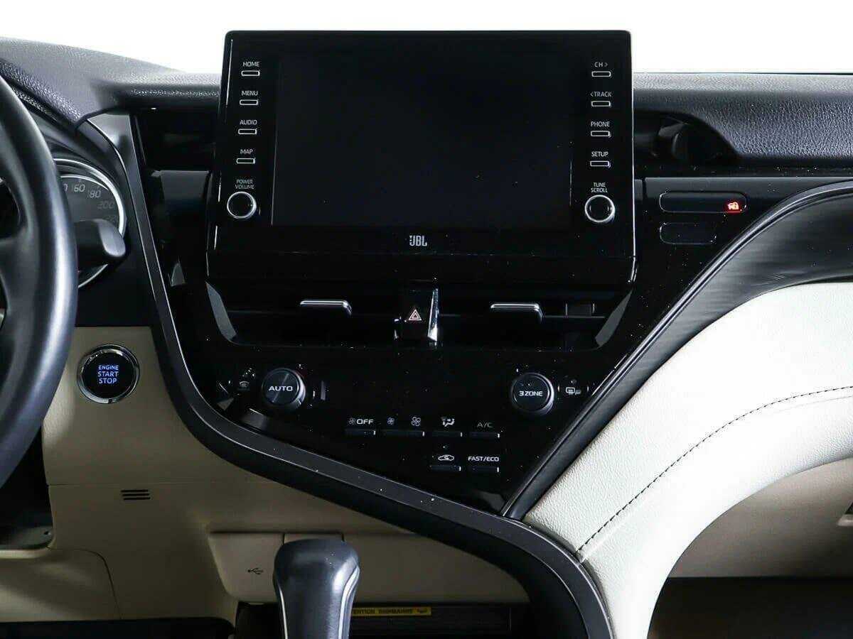 Купить Toyota Camry с пробегом. Фото: #11