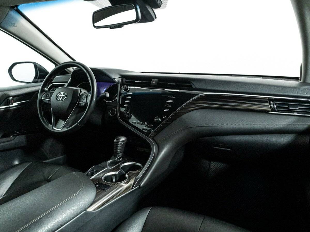 Купить Toyota Camry с пробегом. Фото: #8