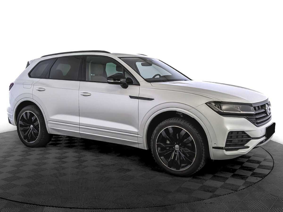 Купить Volkswagen Touareg с пробегом. Фото: #2