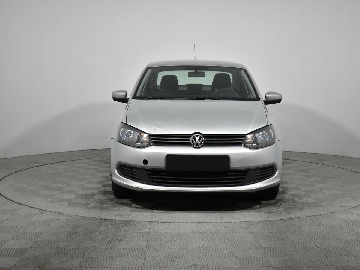 Купить Volkswagen Polo с пробегом. Фото: #1