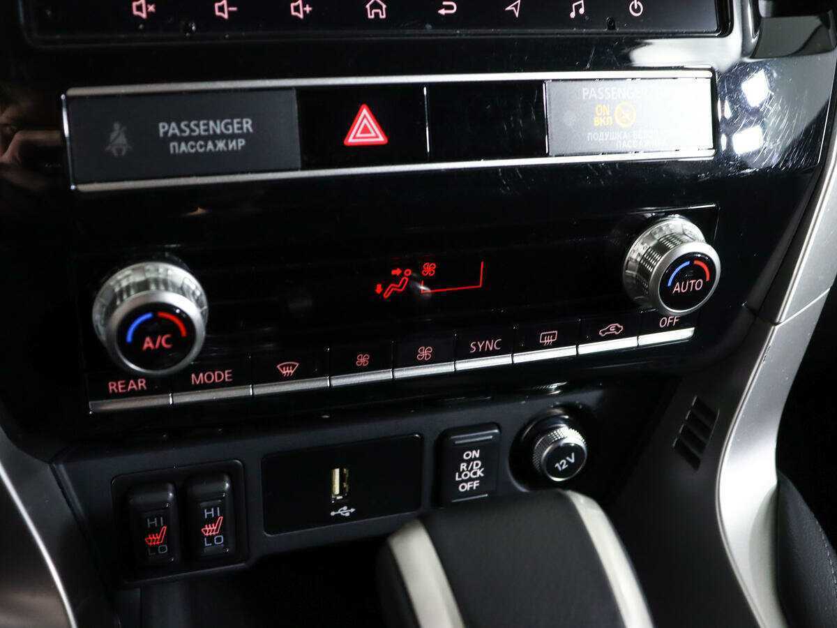 Купить Mitsubishi Pajero Sport с пробегом. Фото: #17