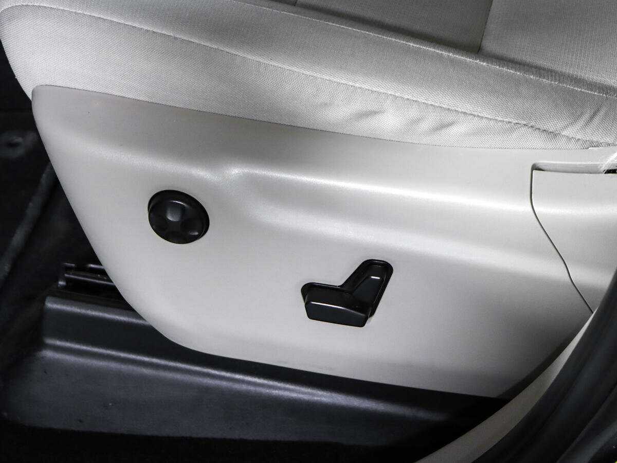 Купить Jeep Grand Cherokee с пробегом. Фото: #18