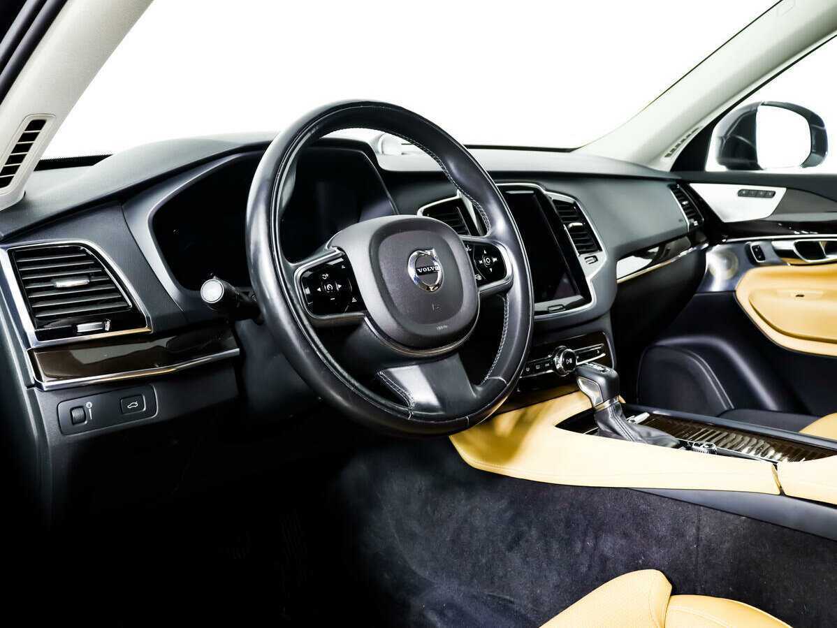 Купить Volvo XC90 с пробегом. Фото: #12