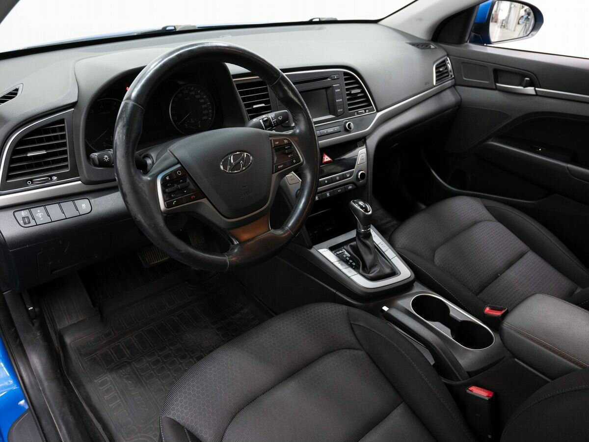 Купить Hyundai Elantra с пробегом. Фото: #7