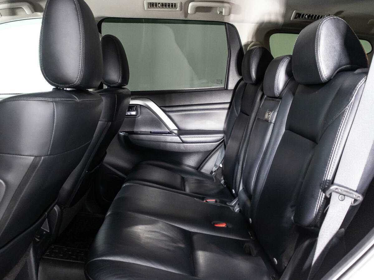 Купить Mitsubishi Pajero Sport с пробегом. Фото: #7