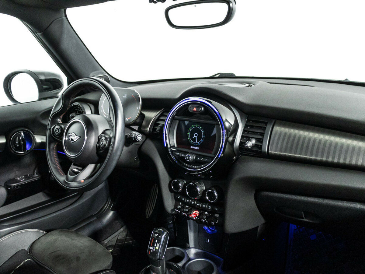 Купить Mini Hatch с пробегом. Фото: #8