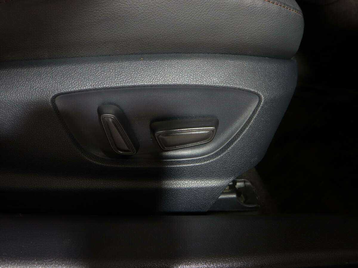 Купить Toyota Camry с пробегом. Фото: #13