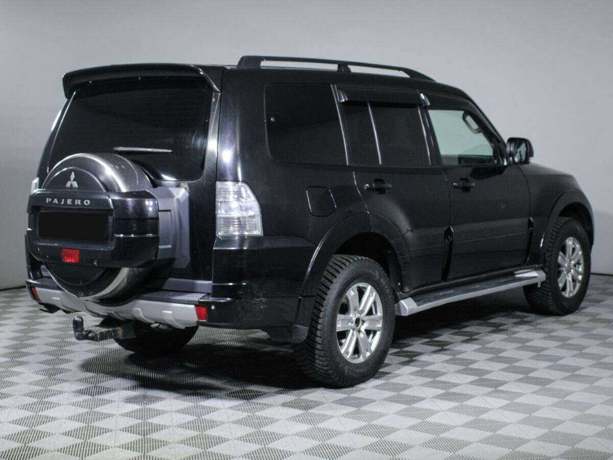 Купить Mitsubishi Pajero с пробегом. Фото: #3