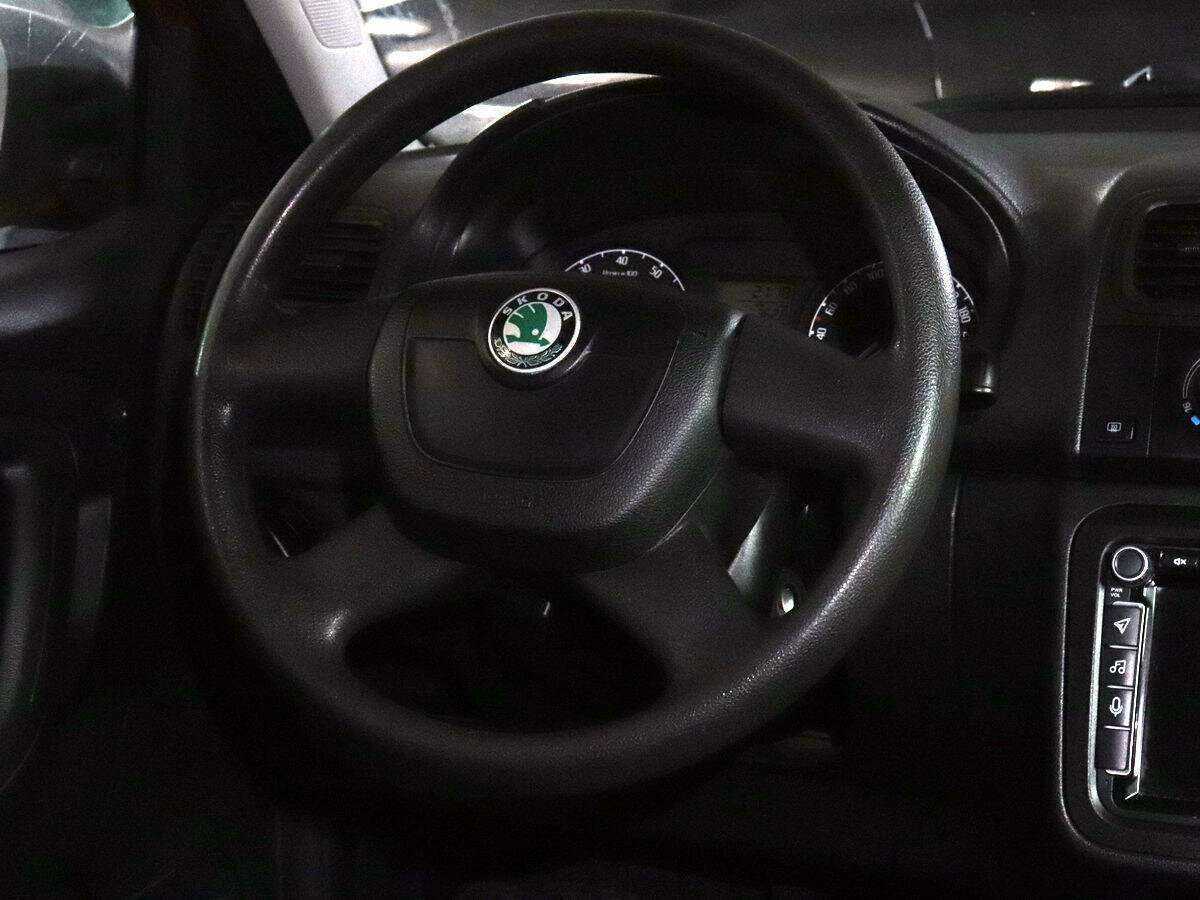 Купить Skoda Fabia с пробегом. Фото: #10