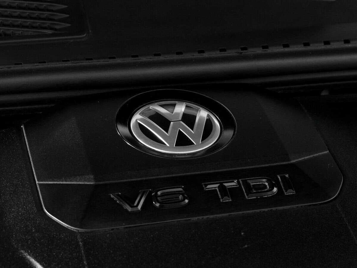 Купить Volkswagen Touareg с пробегом. Фото: #18