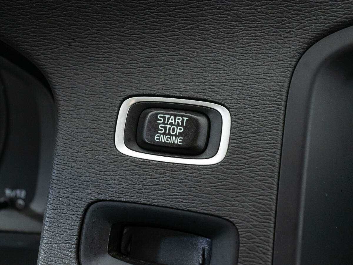 Купить Volvo S60 с пробегом. Фото: #17