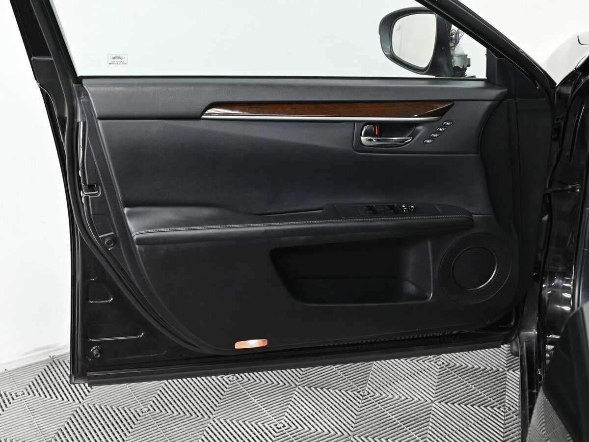 Купить Lexus ES с пробегом. Фото: #18