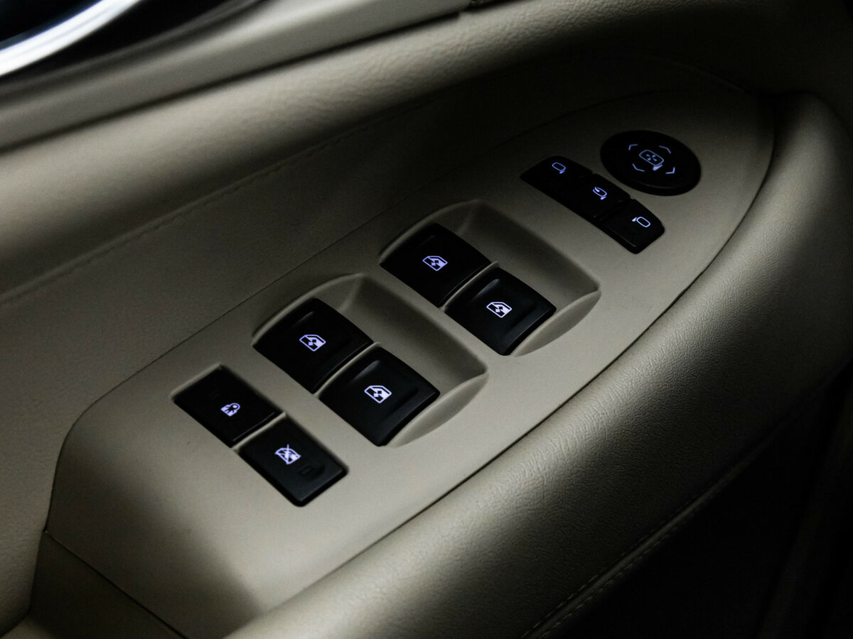 Купить Cadillac Escalade с пробегом. Фото: #20
