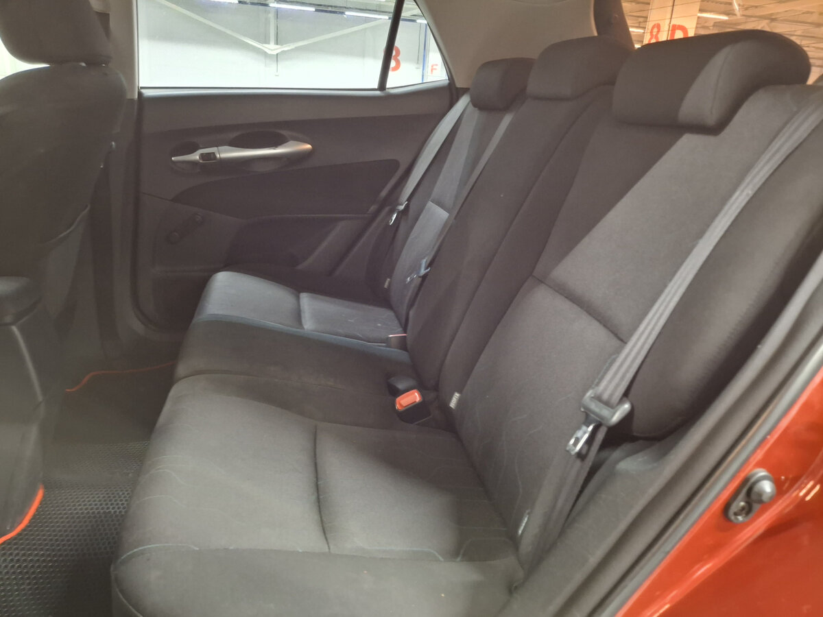 Купить Toyota Auris с пробегом. Фото: #11