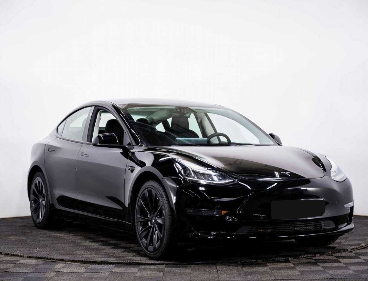 Купить Tesla Model 3 с пробегом. Фото: #2