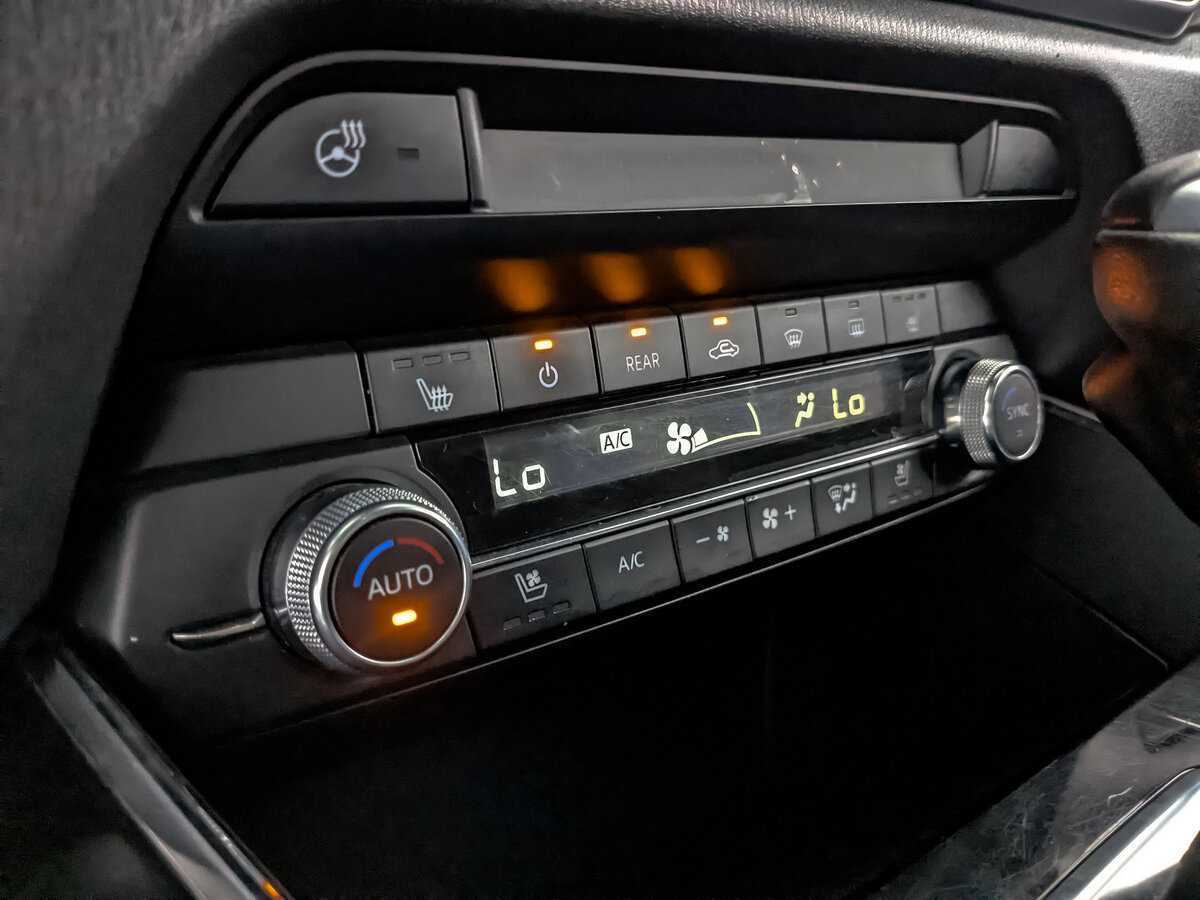 Купить Mazda CX-9 с пробегом. Фото: #23