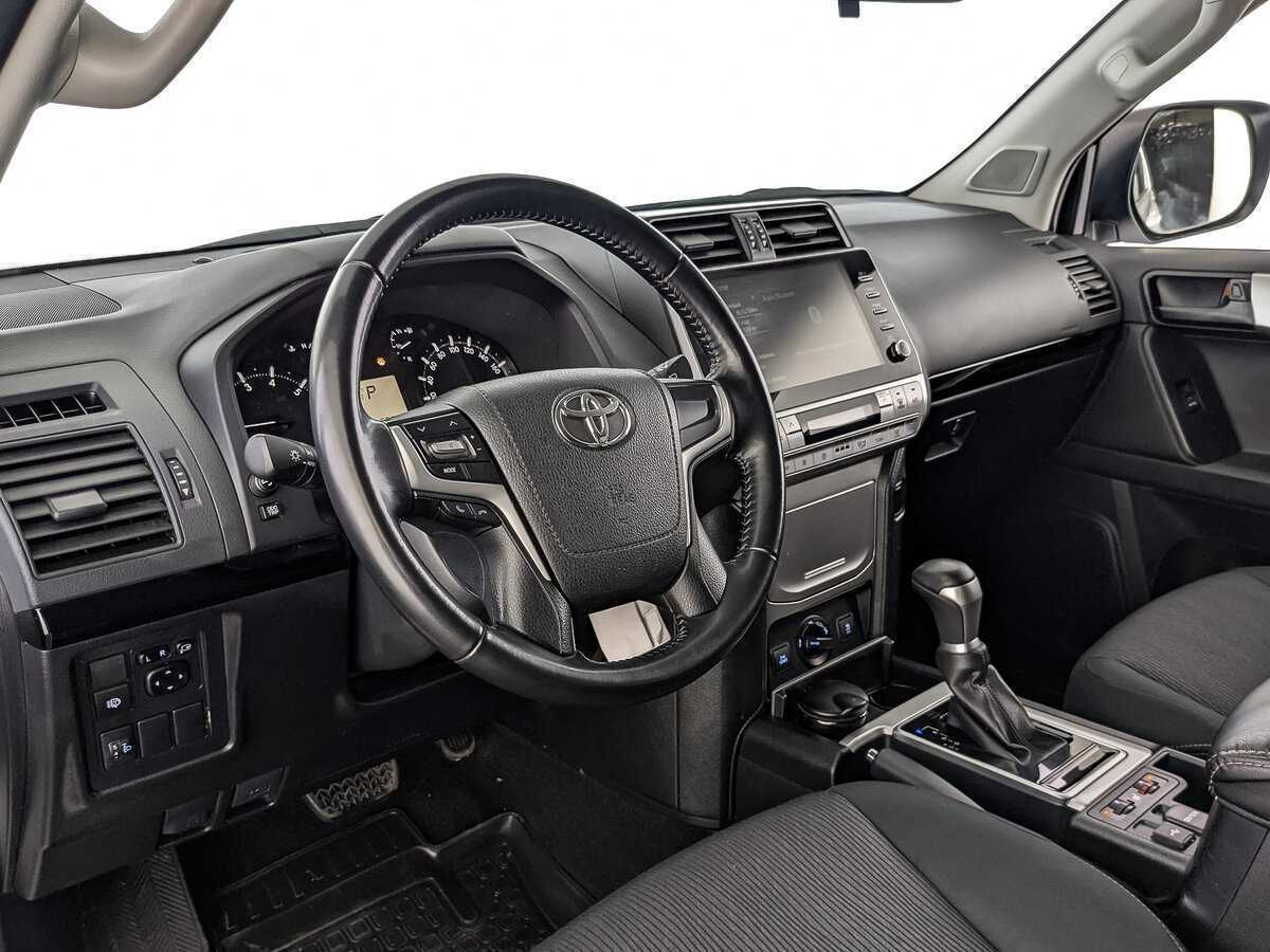 Купить Toyota Land Cruiser Prado с пробегом. Фото: #12