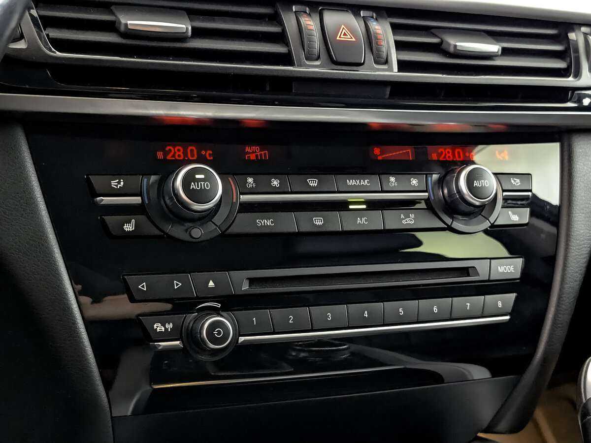 Купить BMW X5 с пробегом. Фото: #23