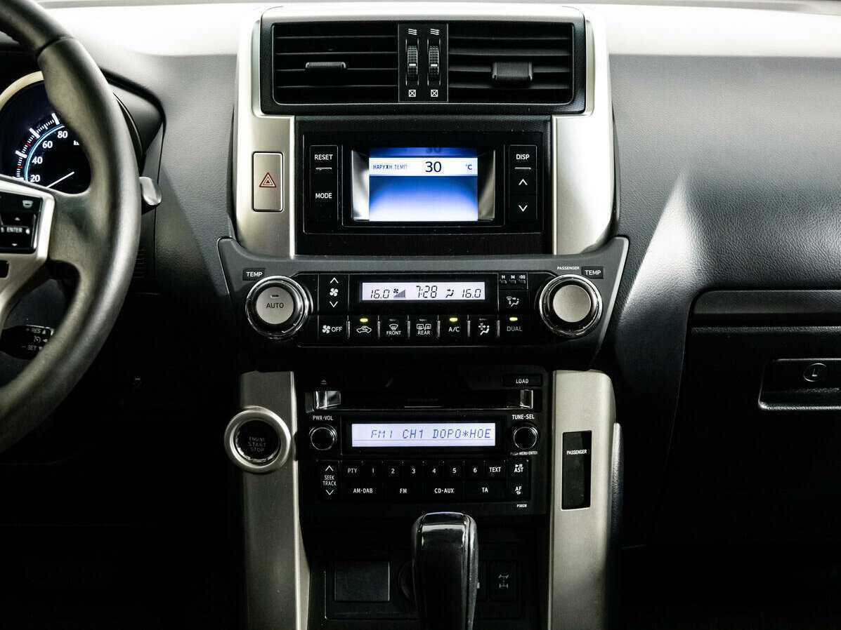 Купить Toyota Land Cruiser Prado с пробегом. Фото: #12