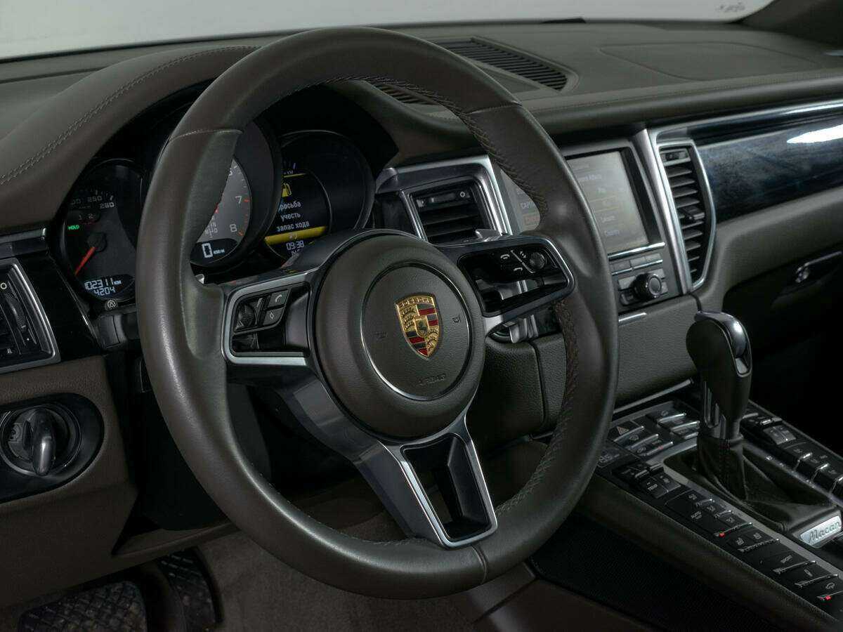Купить Porsche Macan с пробегом. Фото: #15