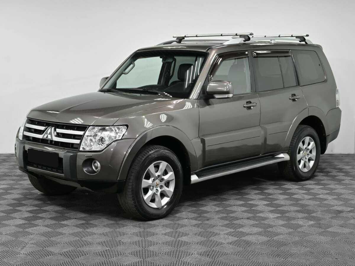 Купить Mitsubishi Pajero с пробегом. Фото: #0
