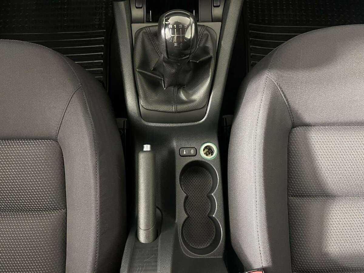 Купить Skoda Octavia с пробегом. Фото: #12