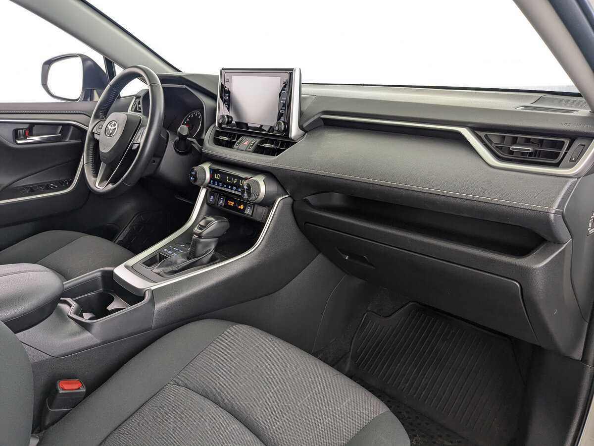 Купить Toyota RAV4 с пробегом. Фото: #8