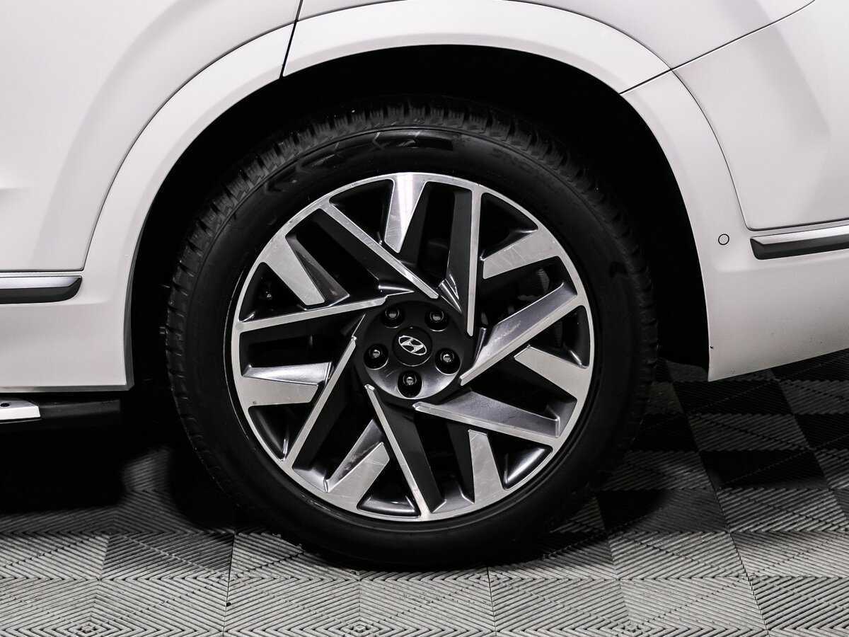 Купить Hyundai Santa Fe с пробегом. Фото: #17
