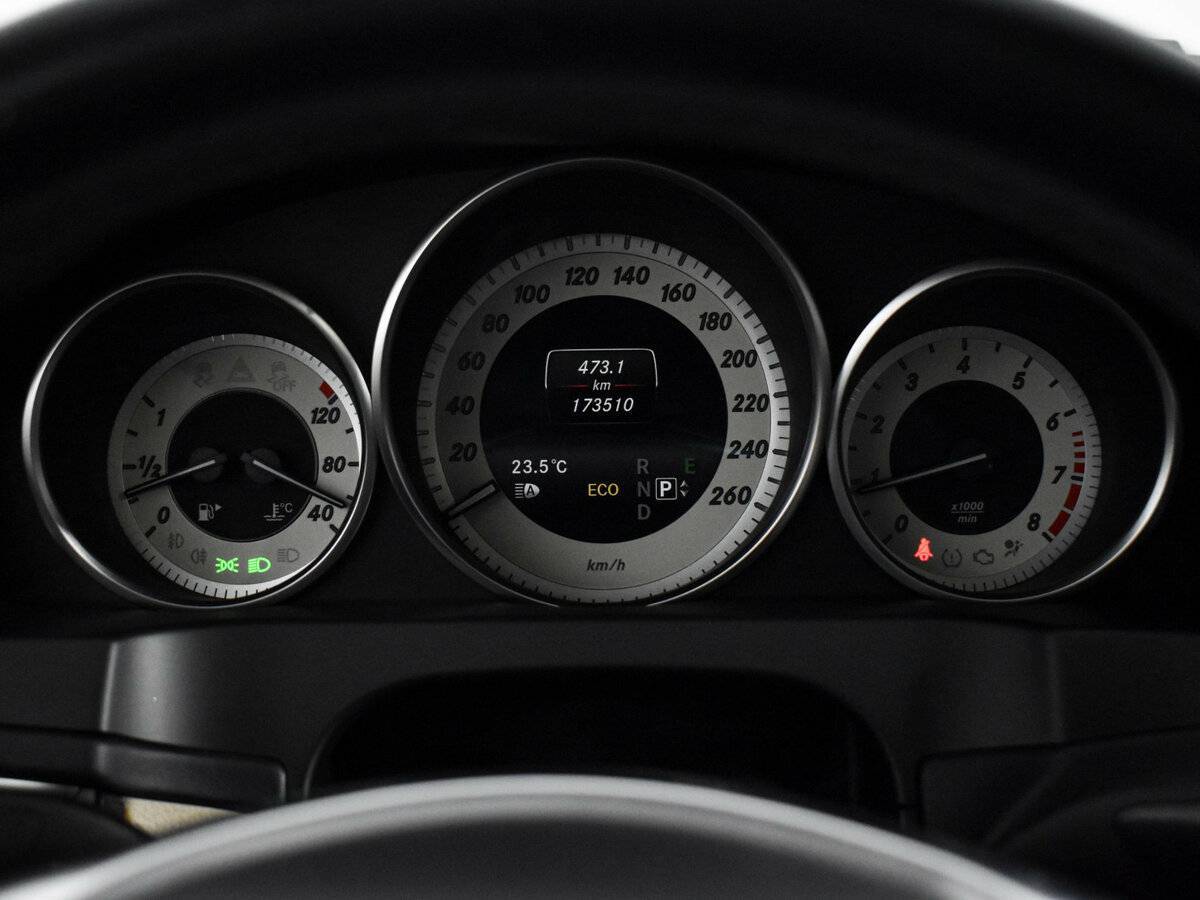 Купить Mercedes-Benz E-Класс с пробегом. Фото: #20