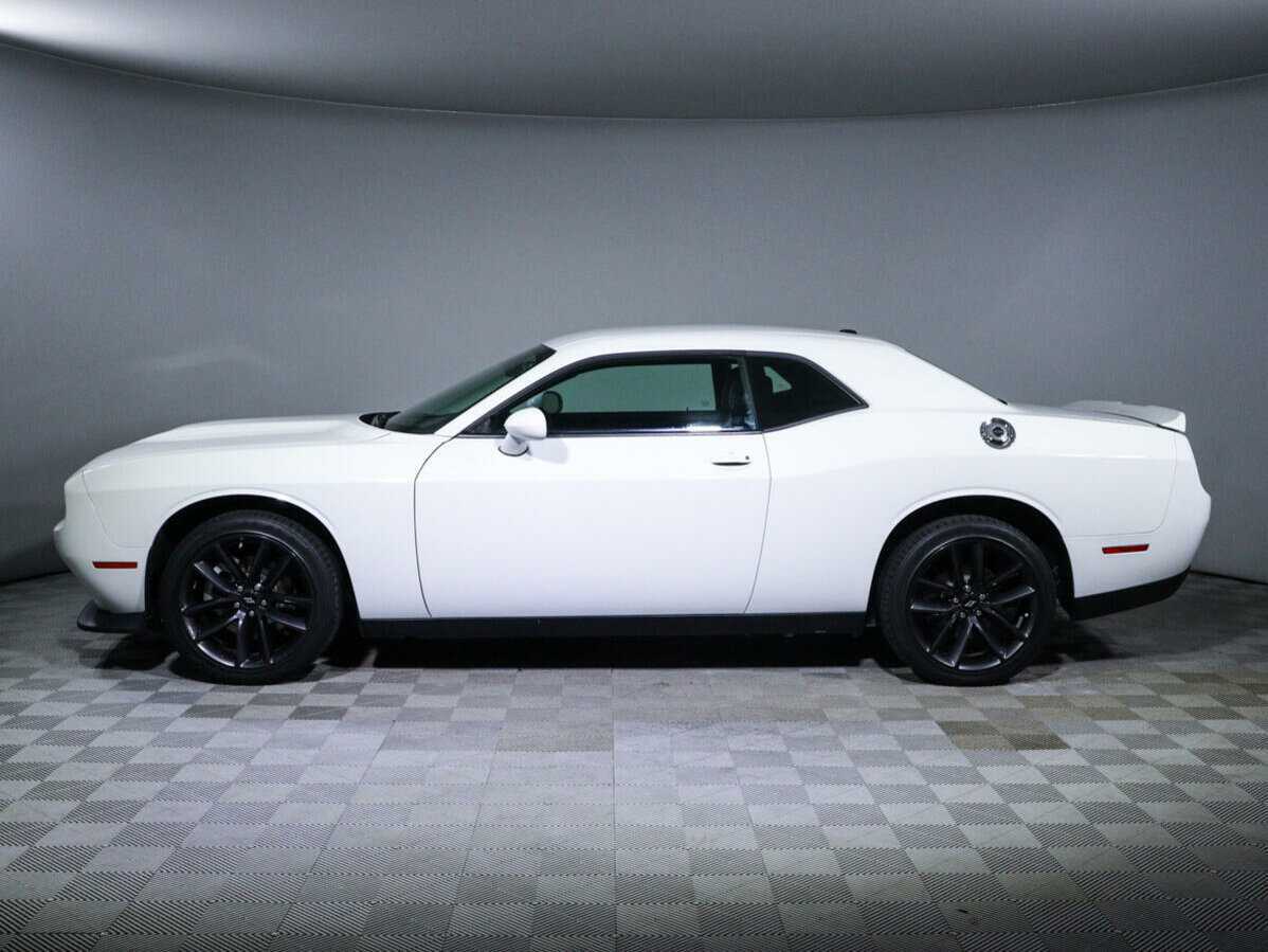 Купить Dodge Challenger с пробегом. Фото: #6