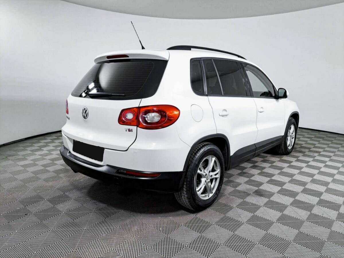 Купить Volkswagen Tiguan с пробегом. Фото: #4