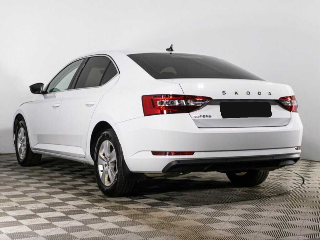 Купить Skoda Superb с пробегом. Фото: #6
