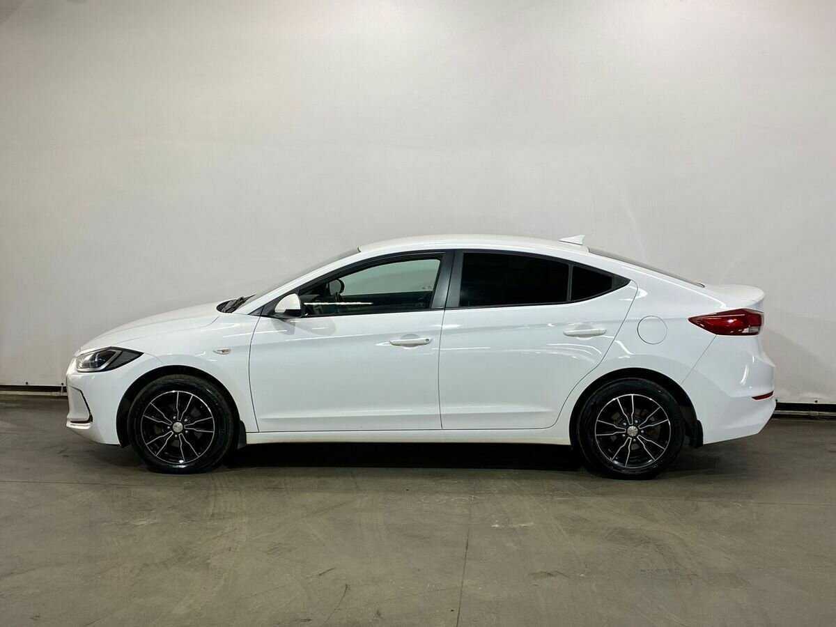 Купить Hyundai Elantra с пробегом. Фото: #7