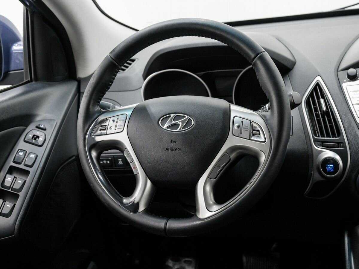 Купить Hyundai ix35 с пробегом. Фото: #8