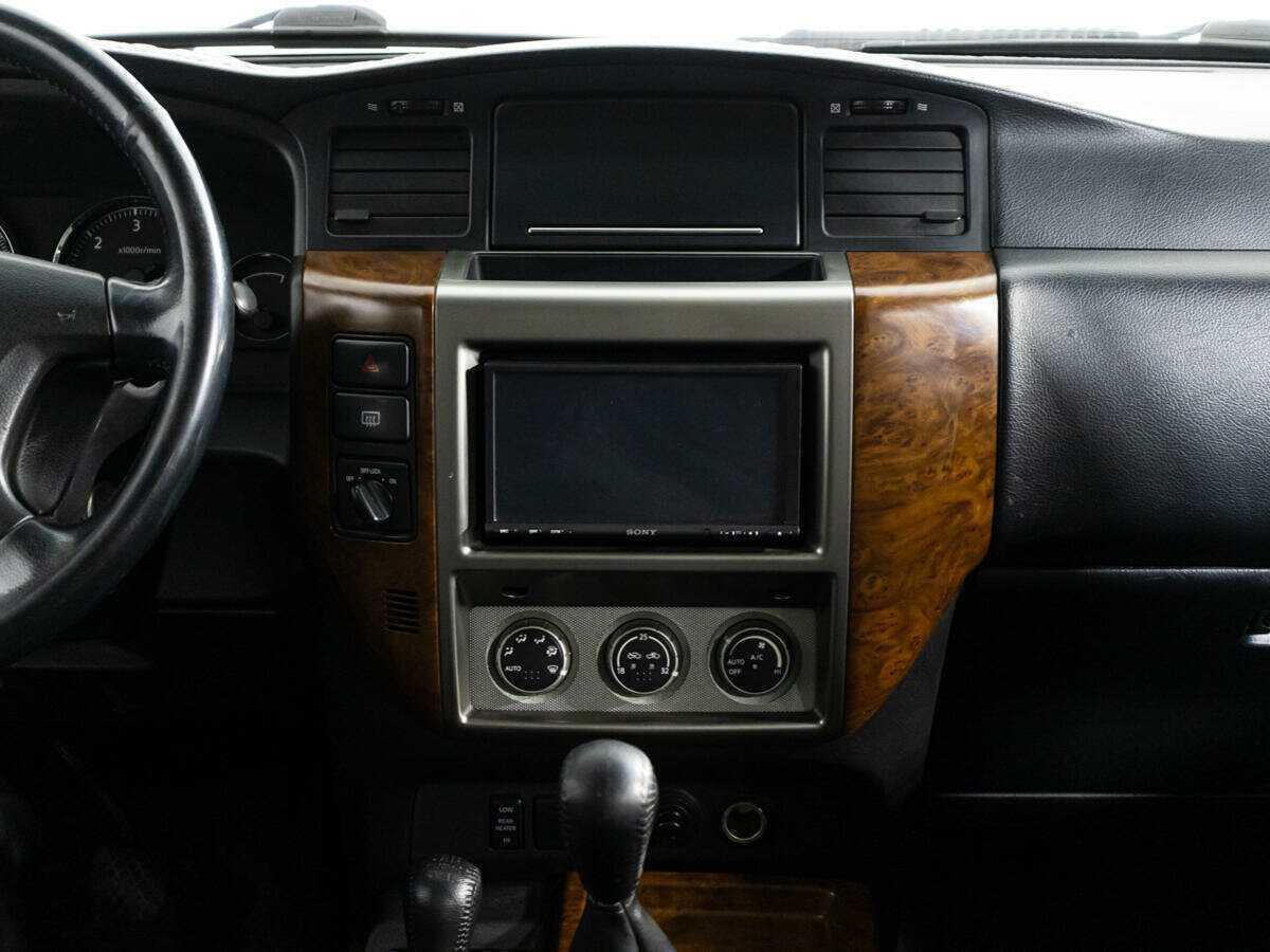 Купить Nissan Patrol с пробегом. Фото: #11