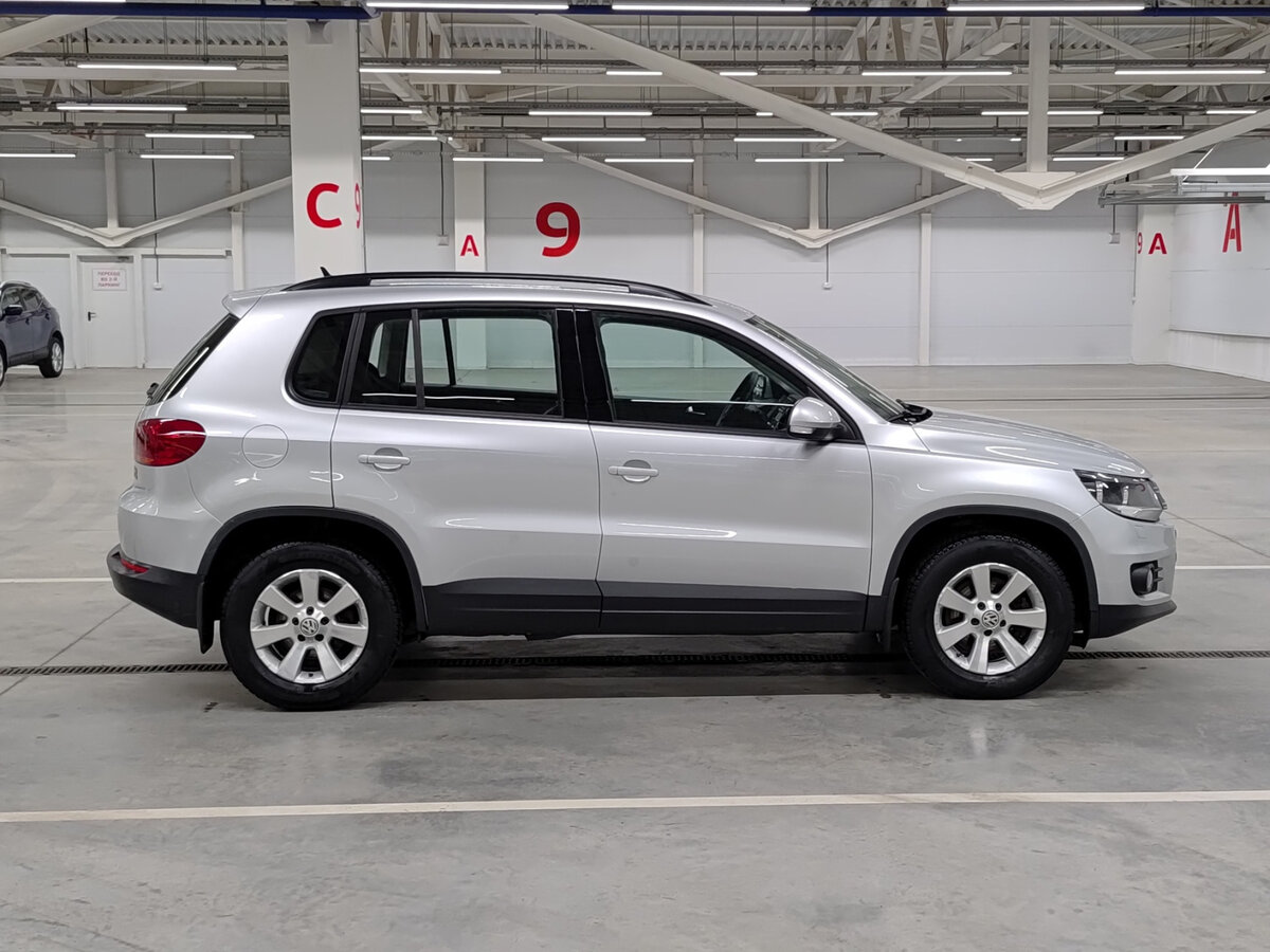 Купить Volkswagen Tiguan с пробегом. Фото: #3