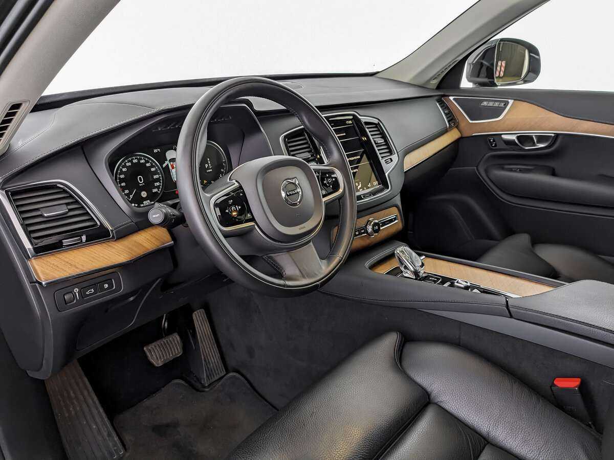 Купить Volvo XC90 с пробегом. Фото: #13