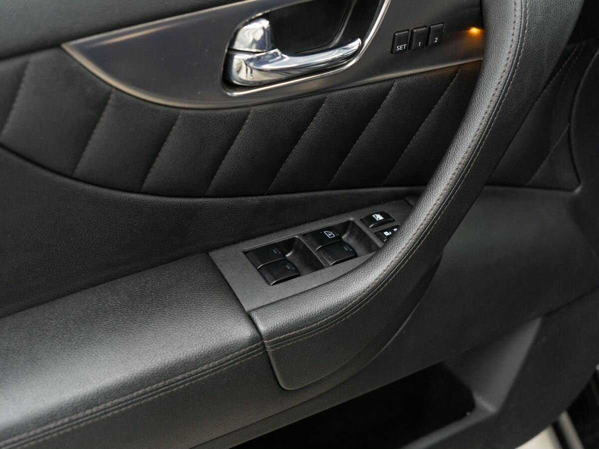 Купить Infiniti FX с пробегом. Фото: #12